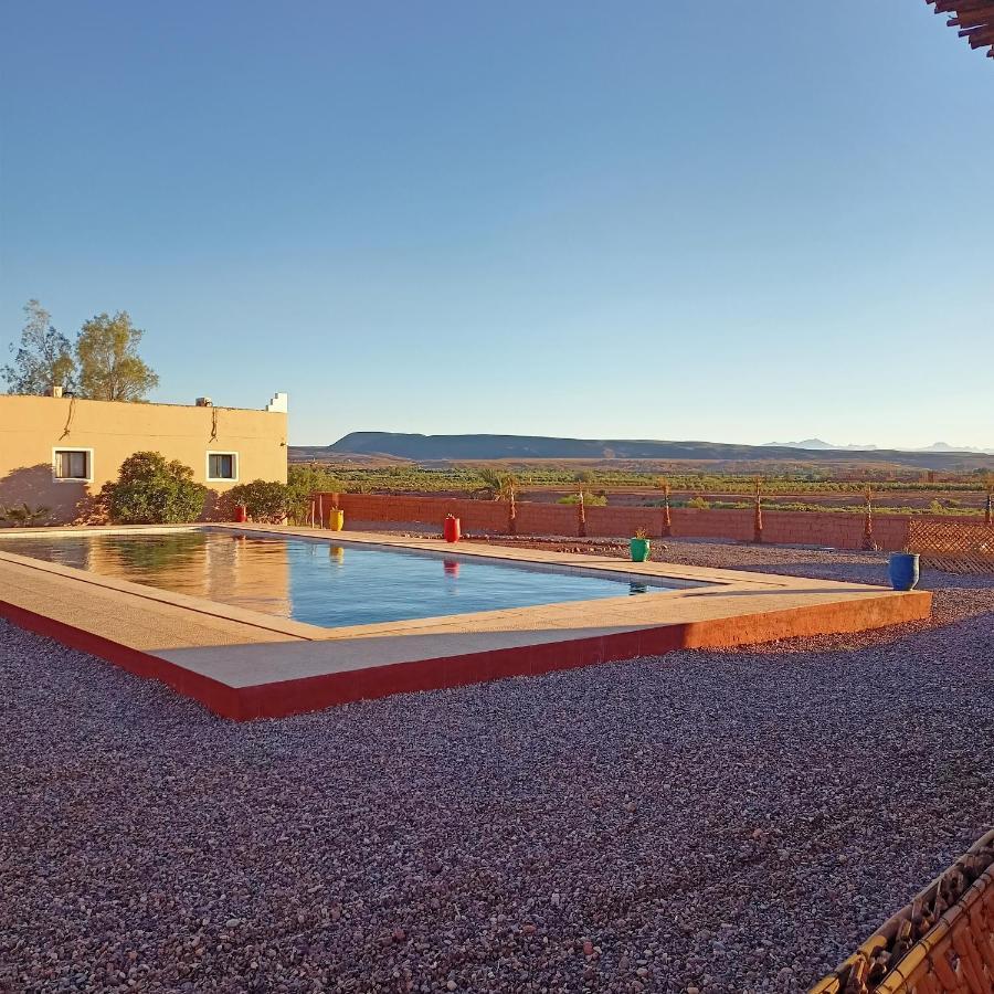 Lescale De Ouarzazate Hotel Tazentoute Bagian luar foto