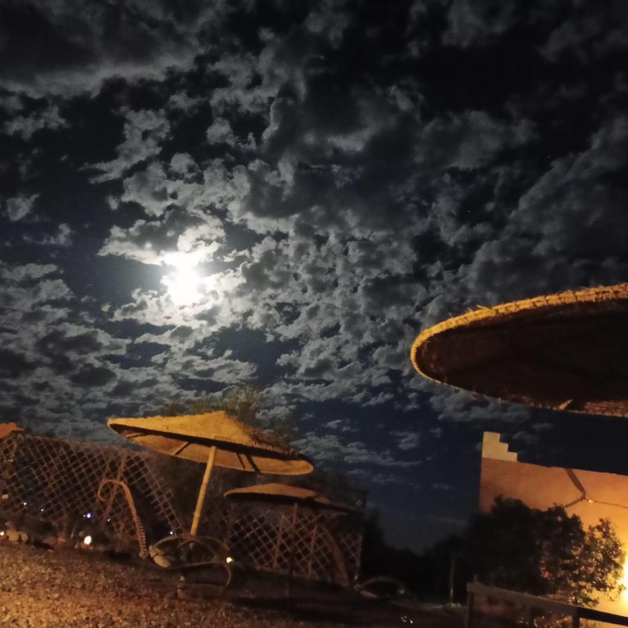 Lescale De Ouarzazate Hotel Tazentoute Bagian luar foto