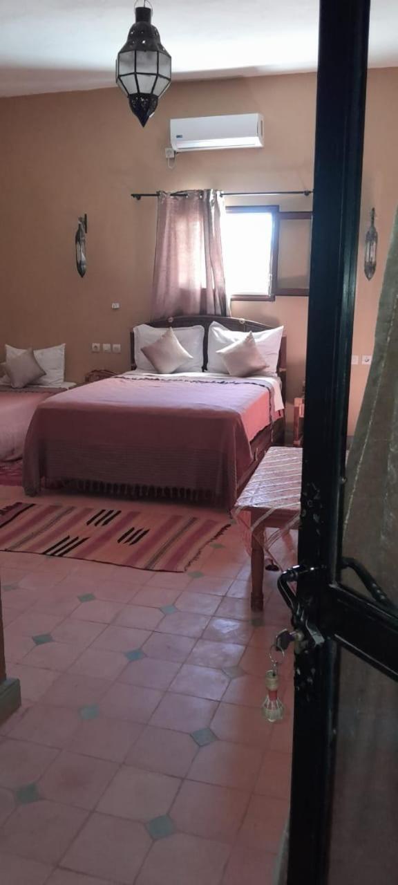 Lescale De Ouarzazate Hotel Tazentoute Bagian luar foto